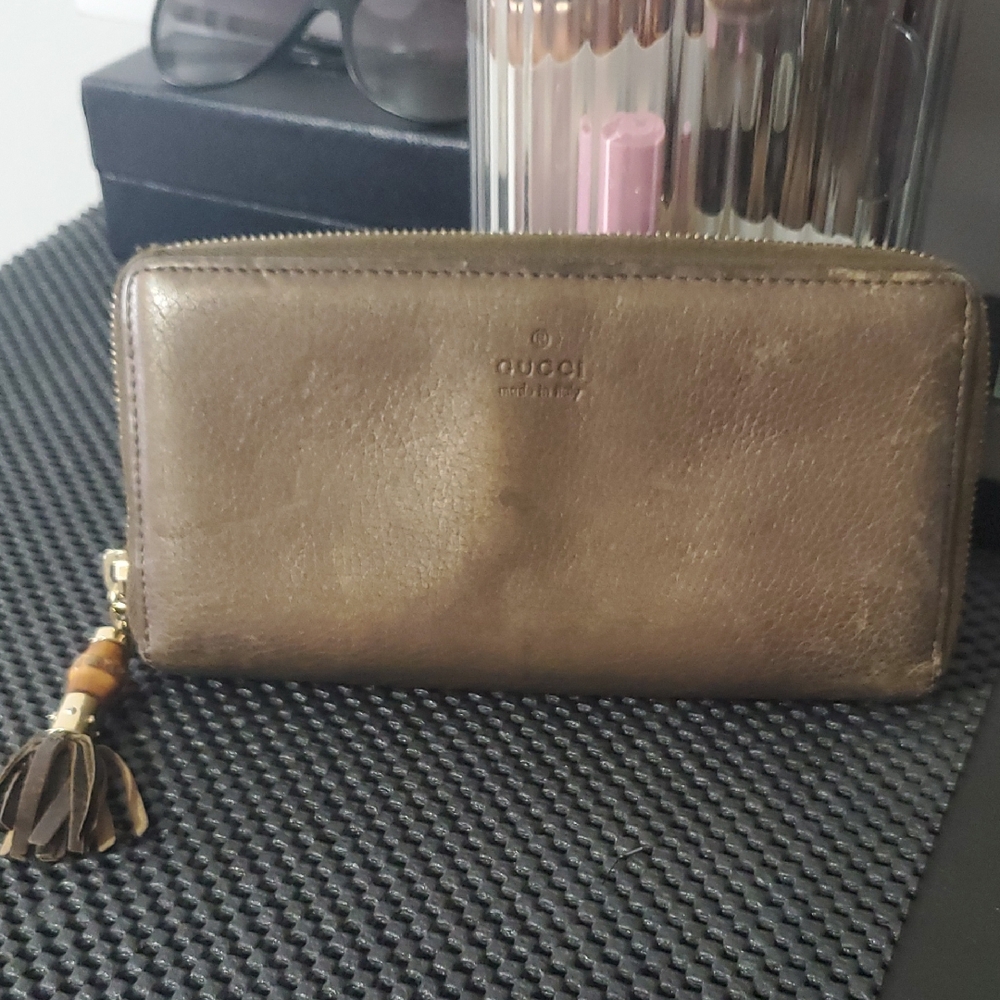 Gucci Tan Leather Zipper Wallet
